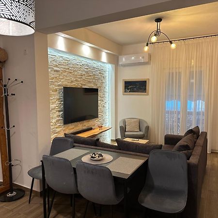 Apartment Dimitris Atina Dış mekan fotoğraf